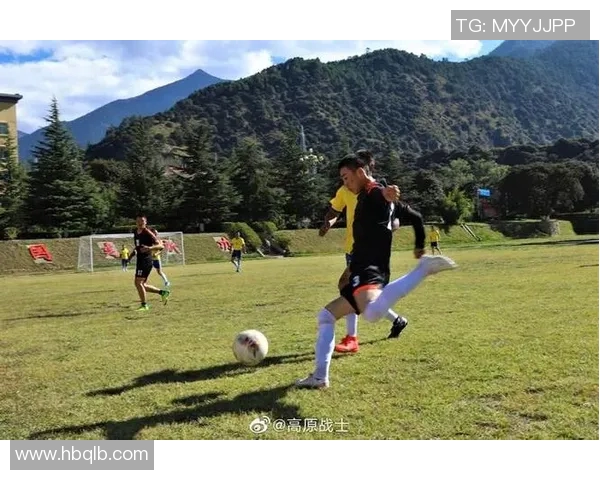 西藏之旅与足球梦想交汇的明星球员们探秘之路 西藏之旅与足球梦想交汇的明星球员们探秘之路